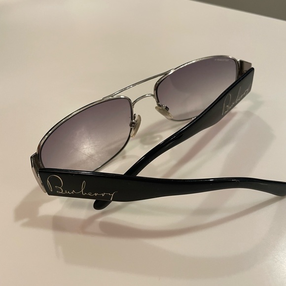 Unisex BURBERRY aviator sunglasses 
authenticity code scrip/right lens, Italy - Picture 6 of 7